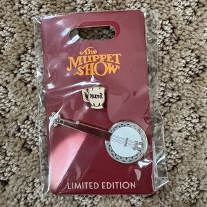 Disney WDI The Muppet Show Exclusive LE Pin Kermit's Coffee Cup and Banjo